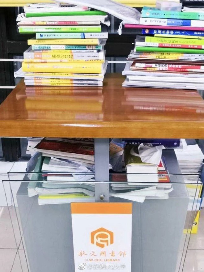 Trung Quốc: H&agrave;ng triệu sinh vi&ecirc;n đ&atilde; nghỉ Tết thế m&agrave; nhiều người vẫn ngồi học chật k&iacute;n tại thư viện - Ảnh 4.