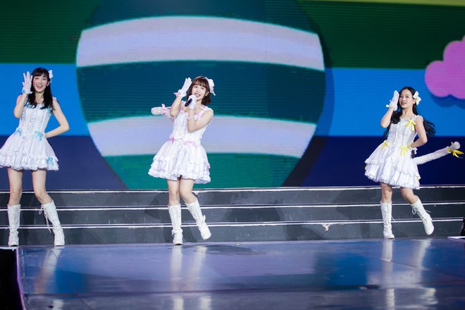 Các phiên bản AKB48 khắp châu Á hội tụ trong đêm nhạc ở Thái Lan, đại diện Việt Nam tự tin khoe tài cùng chị em - Ảnh 3.