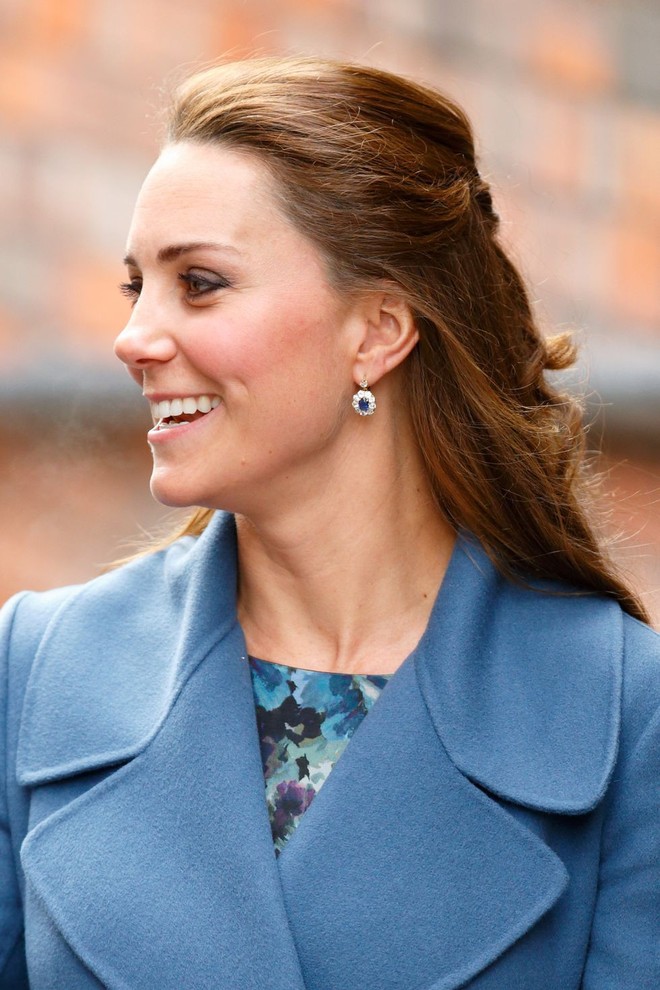8 món trang sức Kate và Meghan được thừa hưởng từ Công nương Diana: không hoành tráng, lộng lẫy thì cũng đặc biệt tinh tế - Ảnh 7.