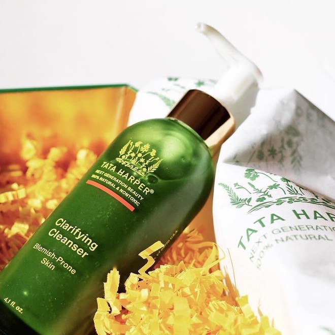 7 sản phẩm làm đẹp được các beauty editor đánh giá là đỉnh của đỉnh mà bạn nên thử để xông đất cho công cuộc dưỡng nhan năm Kỷ Hợi - Ảnh 1. 7 sản phẩm làm đẹp được các beauty editor đánh giá là đỉnh của đỉnh mà bạn nên thử để xông đất cho công cuộc dưỡng nhan năm Kỷ Hợi - Ảnh 1.