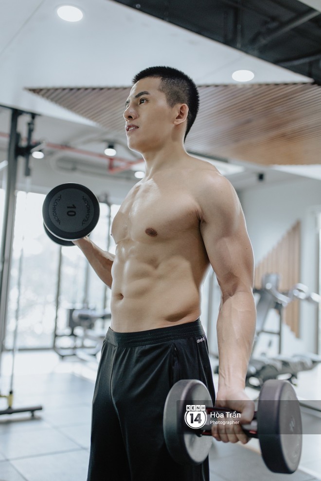 Sao & Gym: Điều chưa bao giờ tiết lộ về cách tập luyện của Quốc Thiên, giúp anh lọt top mỹ nam sở hữu body cực phẩm Vbiz! - Ảnh 3.