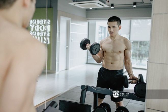 Sao & Gym: Điều chưa bao giờ tiết lộ về cách tập luyện của Quốc Thiên, giúp anh lọt top mỹ nam sở hữu body cực phẩm Vbiz! - Ảnh 2.