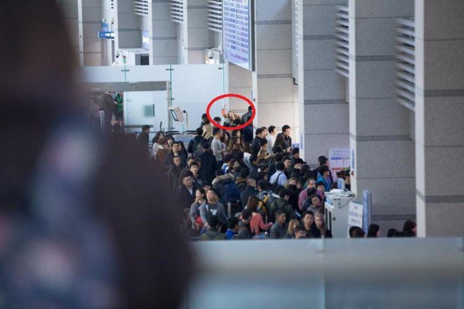 Dispatch c&ograve;n l&acirc;u mới động v&agrave;o được idol n&agrave;y - Ảnh 10.