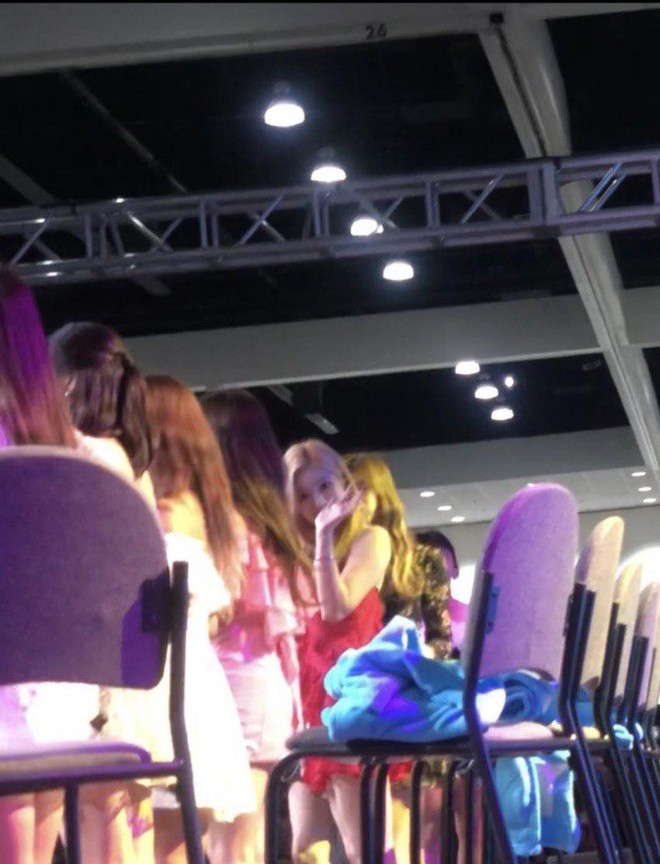 Dispatch c&ograve;n l&acirc;u mới động v&agrave;o được idol n&agrave;y - Ảnh 2.