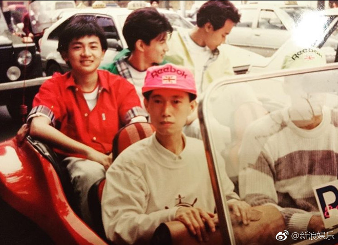 T&ocirc; Hữu Bằng tung h&igrave;nh cũ của nh&oacute;m nhạc mỹ nam nổi tiếng nhất những năm 1980 Tiểu Hổ Đội: Cả bầu trời k&yacute; ức &ugrave;a về! - Ảnh 2.