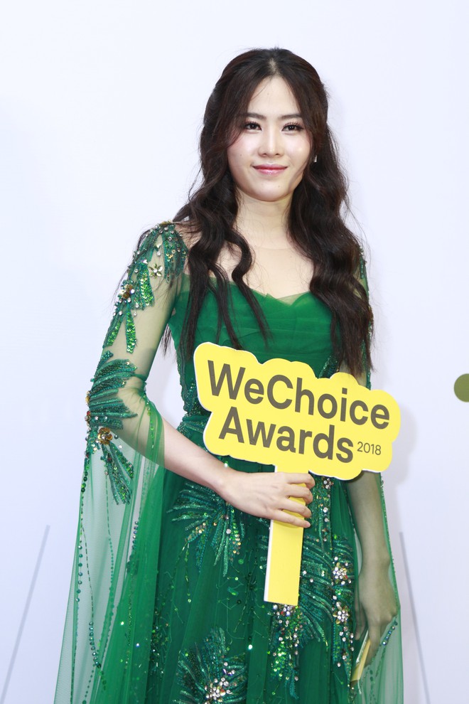 Quyết phục thù với gam màu này tại WeChoice Awards, Nam Em nhận cái kết bất ngờ - Ảnh 2.