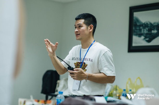 Đạo diễn Việt Tú hé lộ chìa khóa thành công của Gala WeChoice Awards 2018: Hoành tráng chưa đủ, quan trọng là thông điệp - Ảnh 11.