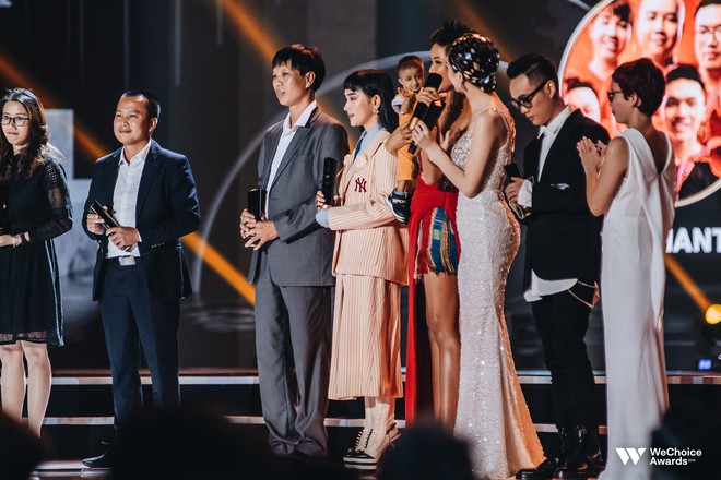 Gala WeChoice Awards 2018: Một đêm văn minh của niềm cảm hứng đẹp đẽ và những khán giả dõi theo đến tận phút cuối cùng - Ảnh 6.