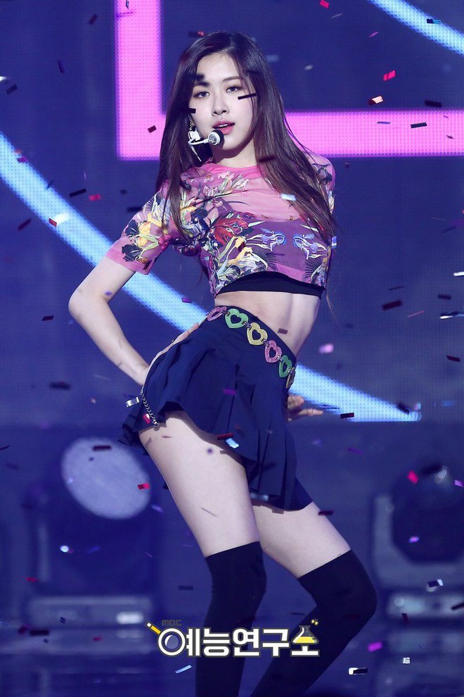 Lại vấn đề phân biệt đối xử trong Black Pink: Jennie diện đồ như bà hoàng song body quá kém so với 3 mẩu còn lại? - Ảnh 8.