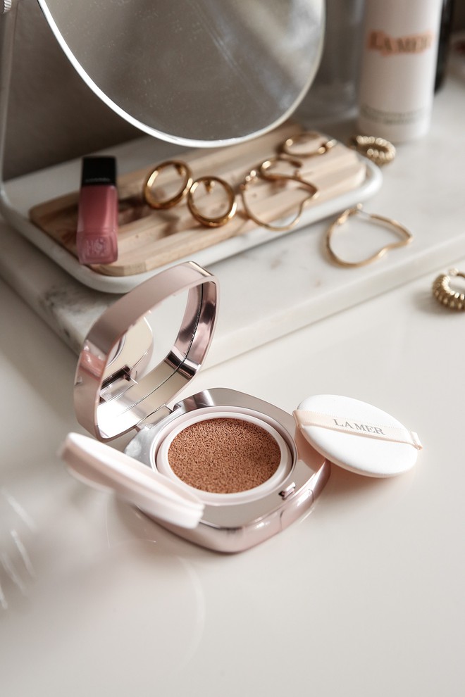 6 m&oacute;n mỹ phẩm đ&igrave;nh đ&aacute;m của năm 2018 được c&aacute;c beauty editor đ&aacute;nh gi&aacute; l&agrave; phải-c&oacute; trong năm 2019 - Ảnh 6.