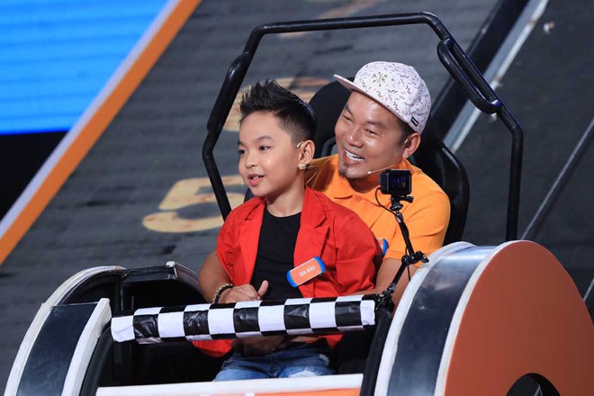 Đang đọc câu hỏi gameshow, Trấn Thành bùi ngùi nhớ lại mèo cưng bị cạo sạch lông ở nhà - Ảnh 7.