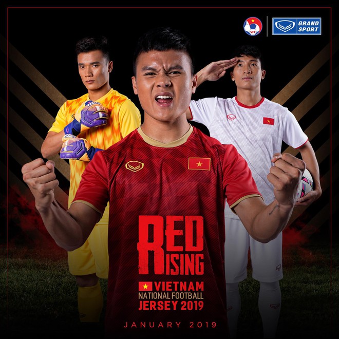 Tiết lộ thú vị về mẫu áo đấu mới tuyển Việt Nam mặc tại Asian Cup 2019 - Ảnh 1.