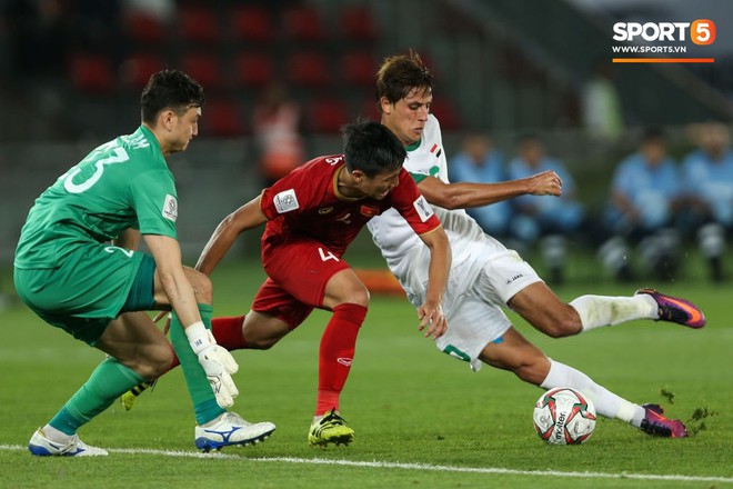 Báo châu Á chấm điểm Iraq 3-2 Việt Nam: Văn Lâm nhận điểm thấp nhất, Công Phượng sáng không ai bằng - Ảnh 4.