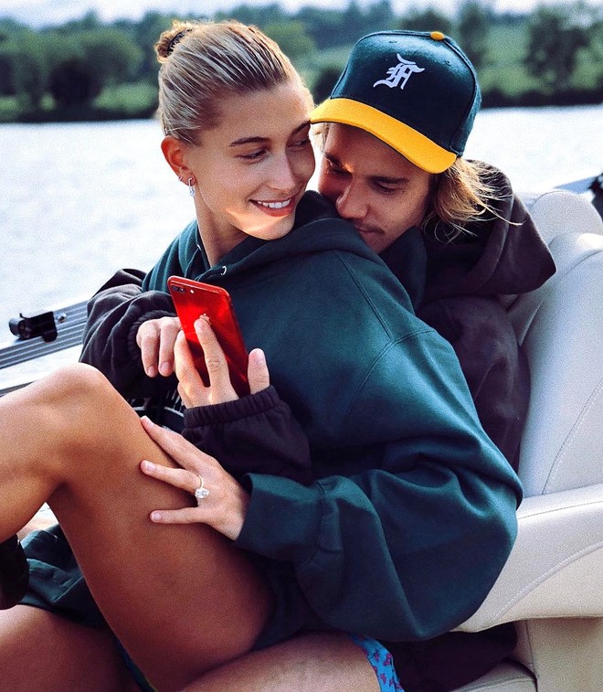 To&agrave;n cảnh đ&aacute;m cưới thế kỷ của Justin Bieber: C&ocirc; d&acirc;u ch&uacute; rể đ&atilde; lộ diện, x&uacute;c động tuy&ecirc;n thệ Con đồng &yacute; trước 154 kh&aacute;ch mời - Ảnh 13.