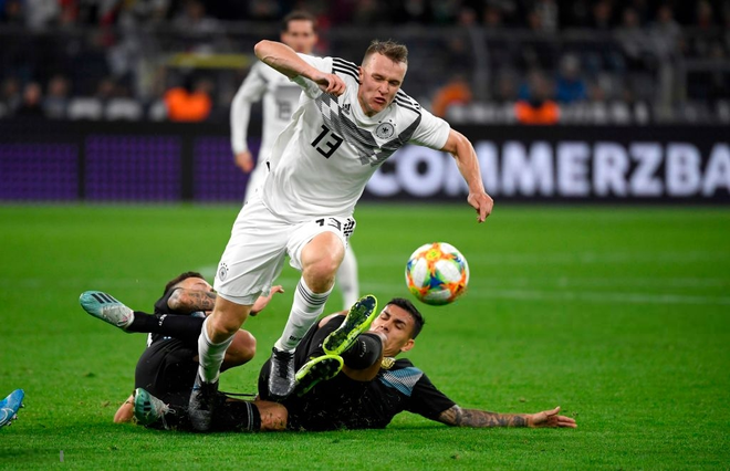 Bị tuyển Đức dẫn trước 2 b&agrave;n, c&aacute;c đ&agrave;n em của Messi c&oacute; m&agrave;n đ&aacute;p trả ấn tượng thế n&agrave;y đ&acirc;y - Ảnh 2.