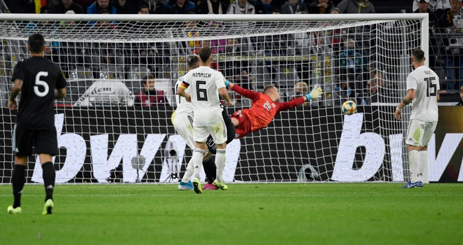 Bị tuyển Đức dẫn trước 2 b&agrave;n, c&aacute;c đ&agrave;n em của Messi c&oacute; m&agrave;n đ&aacute;p trả ấn tượng thế n&agrave;y đ&acirc;y - Ảnh 7.