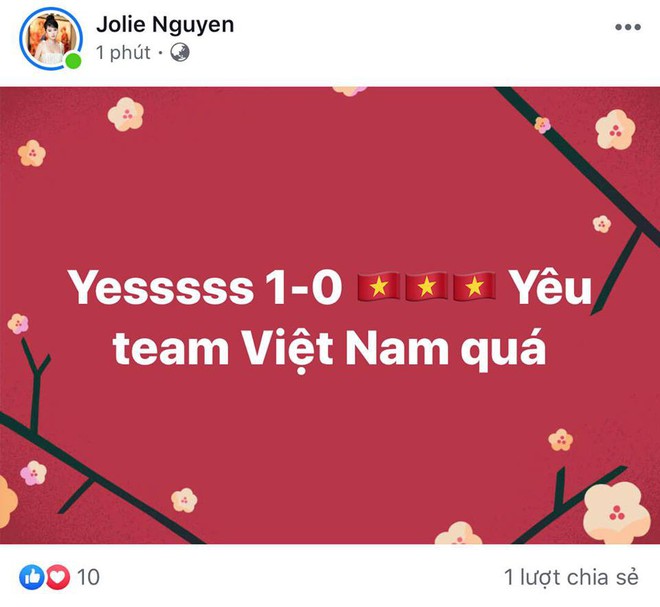 Đông Nhi - Ông Cao Thắng, Bảo Anh cùng dàn sao Vbiz vỡ oà trước siêu phẩm ngả người volley mở màn tỷ số 1-0 của Quang Hải - Ảnh 4.