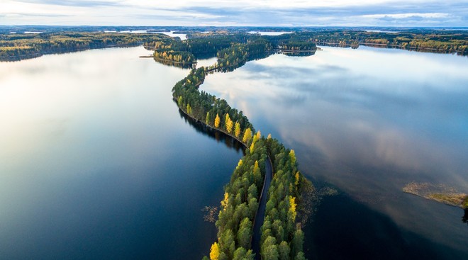 Con đường “không biết là thực hay là mơ” ở Phần Lan đang khiến cả thế giới lùng sục, lý do nằm ở loạt ảnh chụp bằng flycam này - Ảnh 6.