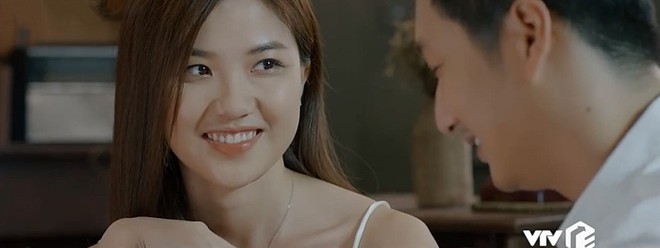 Tr&agrave; (Hoa Hồng Tr&ecirc;n Ngực Tr&aacute;i) ch&iacute;nh l&agrave; c&ocirc; nh&acirc;n vi&ecirc;n mẫn c&aacute;n nhất năm: Vừa c&agrave;y đủ KPI, c&ograve;n vượt chỉ ti&ecirc;u th&ecirc;m c&aacute;i mỏ tiền - Ảnh 7.