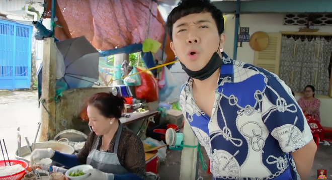 Là MC có thu nhập khủng nhất nhì Việt Nam nhưng Trấn Thành ăn uống lại cực giản dị, toàn rủ bạn bè đi ăn đồ vỉa hè bình dân - Ảnh 7.