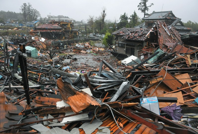 Những hình ảnh thể hiện sức tàn phá kinh khủng của siêu bão Hagibis khi nó còn chưa chính thức đổ bộ vào Nhật Bản - Ảnh 10.