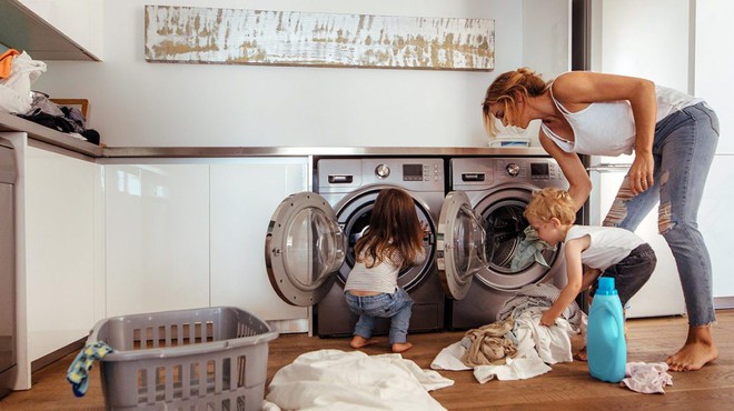 Máy giặt có thể là một ổ vi khuẩn, bạn nên làm gì để phòng trừ bệnh tật xuất phát từ đây? - Ảnh 1.