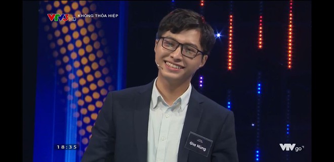 Tham gia gameshow, anh chàng du học sinh bỗng bị lùng sục trên MXH vì quá sức điển trai - Ảnh 4.