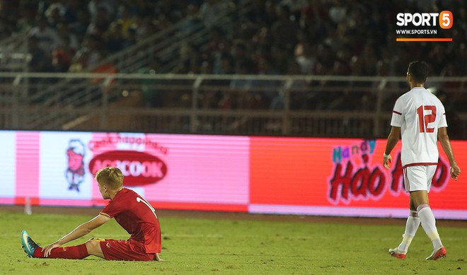 U22 Việt Nam đón tin không vui: Hoàng Đức dính chấn thương sau trận hòa 1-1 với UAE - Ảnh 5.