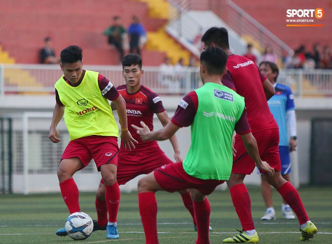 U22 Việt Nam đón tin không vui: Hoàng Đức dính chấn thương sau trận hòa 1-1 với UAE - Ảnh 11.