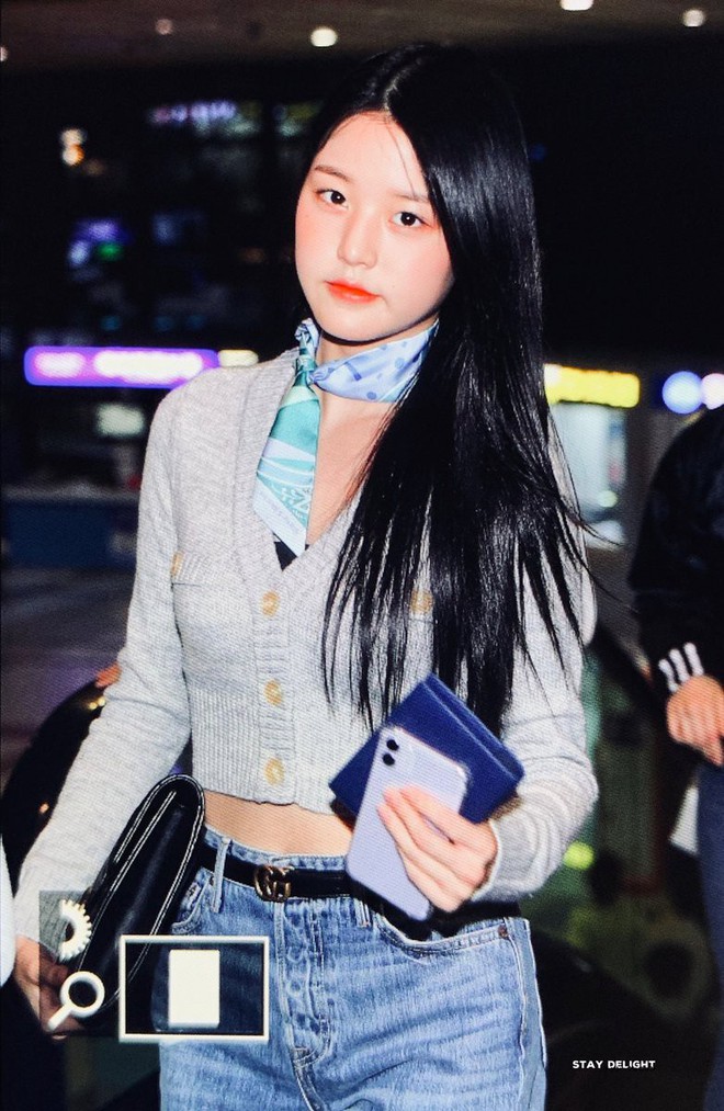 Outfit sân bay bị chê tơi tả vì lỗi thời, Jang Won Young (IZ*ONE) vẫn thừa sức cân đẹp với body cực đỉnh - Ảnh 4.