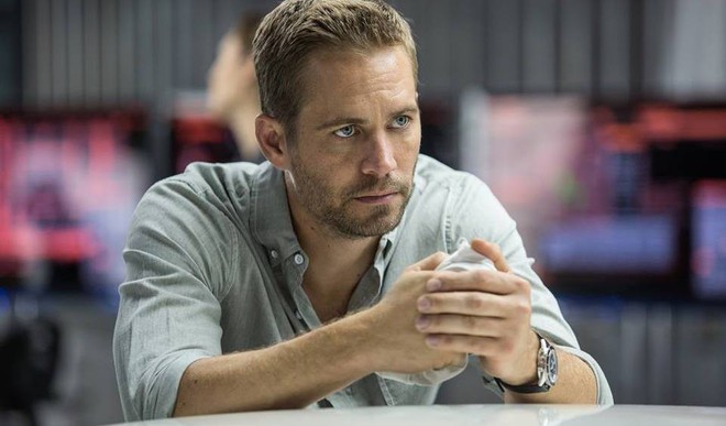 10 màn cải lão hoàn đồng đáng chú ý Hollywood: Iron Man bị chê ảo lòi, Paul Walker hồi sinh ai cũng nổi da gà xúc động - Ảnh 9.