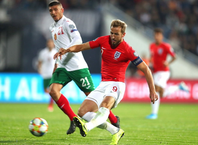 Vùi dập Bulgaria 6 bàn không gỡ, tuyển Anh cầm chắc trong tay vé dự Euro 2020 - Ảnh 1.