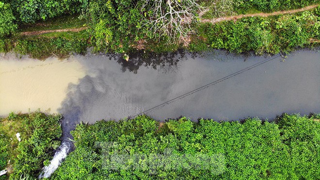 Toàn cảnh nhà máy nước sông Đà, nơi nguồn nước sạch cho Thủ đô đang bị đe dọa - Ảnh 3.