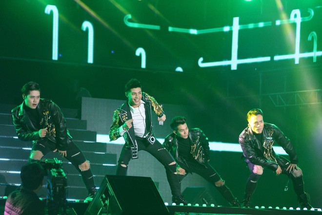 Noo Phước Thịnh ra mắt ca khúc mới tại Hàn Quốc, đứng chung sân khấu trước 25.000 khán giả với Monsta X, ITZY,... - Ảnh 3.