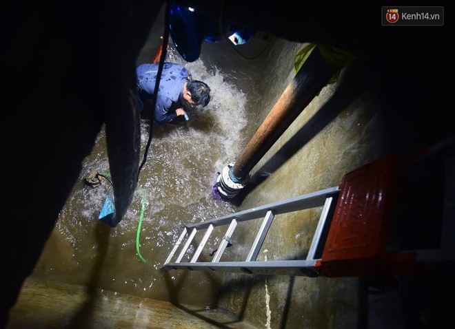 Thau rửa bể ngầm, bể trên cao của tổ hợp chung cư HH Linh Đàm để đón nước sạch - Ảnh 5.