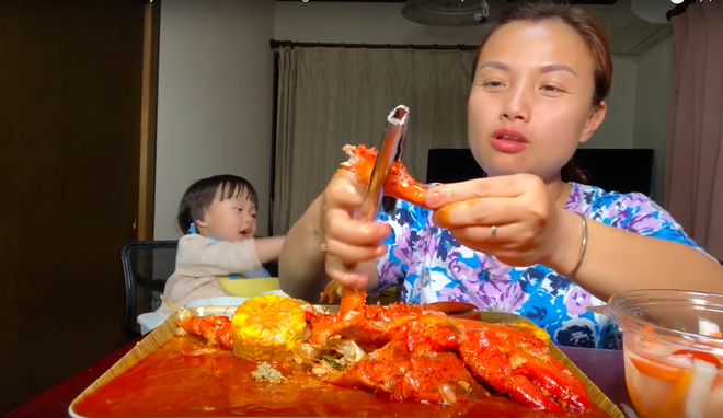 Hiện tượng MXH Quỳnh Trần JP đang sở hữu 4 video khủng nhất nhì giới Youtube ẩm thực Việt: toàn món đắt tiền, mukbang đúng kiểu “dạ dày không đáy” - Ảnh 15.