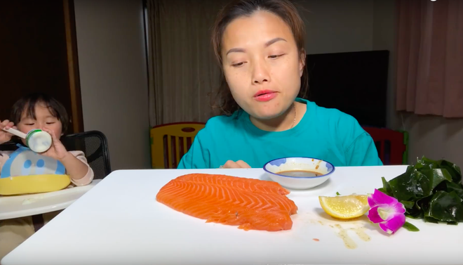 Hiện tượng MXH Quỳnh Trần JP đang sở hữu 4 video khủng nhất nhì giới Youtube ẩm thực Việt: toàn món đắt tiền, mukbang đúng kiểu “dạ dày không đáy” - Ảnh 20.