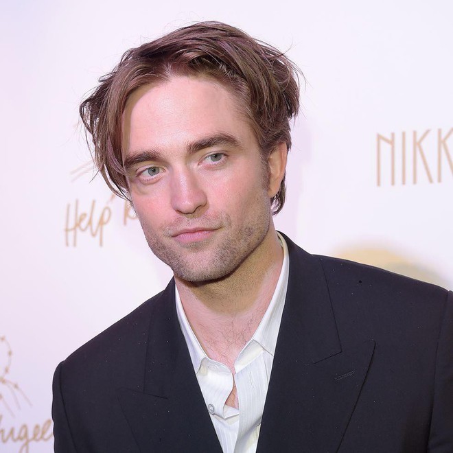 Đỏ mặt với sở thích tự sướng mỗi khi đóng phim của Người Dơi Robert Pattinson: Anh đẹp trai nhưng hơi sai sai! - Ảnh 2.