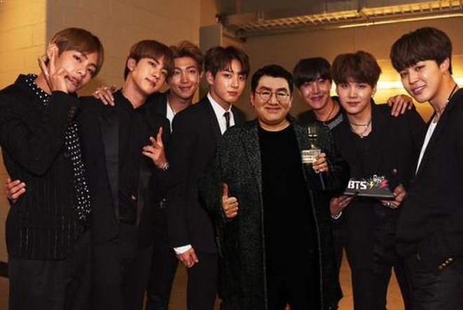 BTS chưa có lịch tái xuất đã thế còn có tin 1 thành viên nhập ngũ năm 2019, Bighit lên tiếng nhưng fan vẫn nghi: Sắp có biến căng gì à? - Ảnh 1.