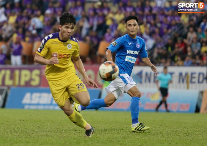 Vòng cuối V.League 2019: Minh Vương và Văn Toàn lập công đẩy Khánh Hòa xuống hạng, Hà Nội thất bại trong ngày nhận cúp - Ảnh 8.