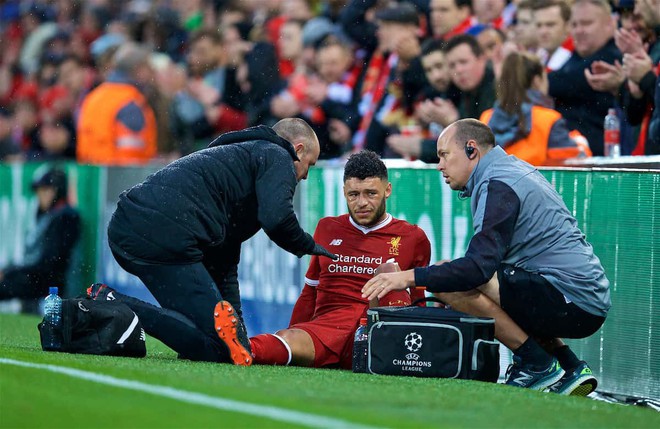 Dư &acirc;m Champions League: Oxlade-Chamberlain v&agrave; khoảnh khắc thi&ecirc;n t&agrave;i sau h&agrave;nh tr&igrave;nh d&agrave;i vượt l&ecirc;n số phận - Ảnh 3.