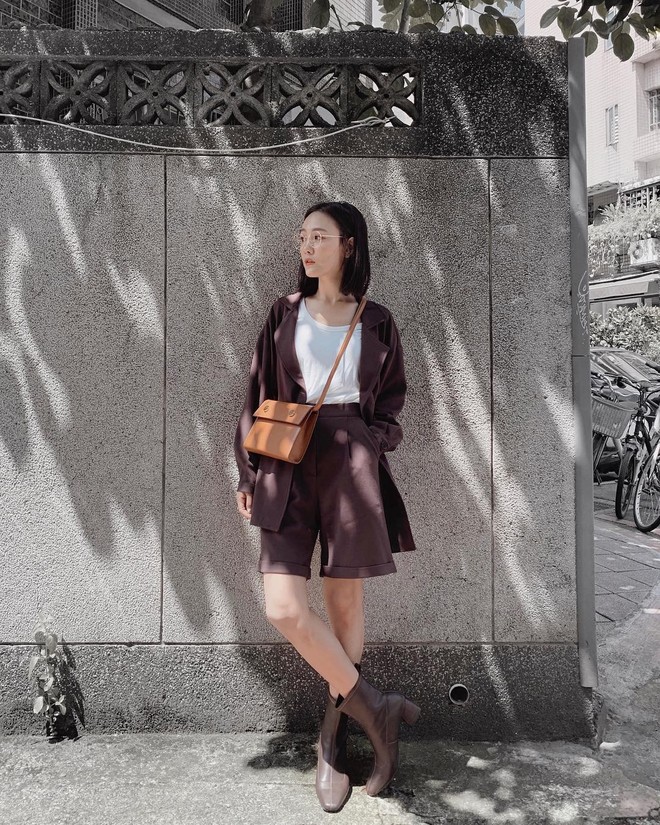 Sang đến m&ugrave;a lạnh, 4 m&oacute;n thời trang n&agrave;y đ&atilde; hết thời v&agrave; bạn n&ecirc;n n&eacute; ngay để style kh&ocirc;ng lỗi mốt theo - Ảnh 12.