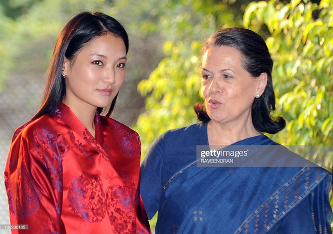 Ngất ngây trước làn da căng mướt không tì vết của Hoàng hậu Bhutan, bạn phải xem cách phụ nữ nước này chăm sóc da - Ảnh 3.
