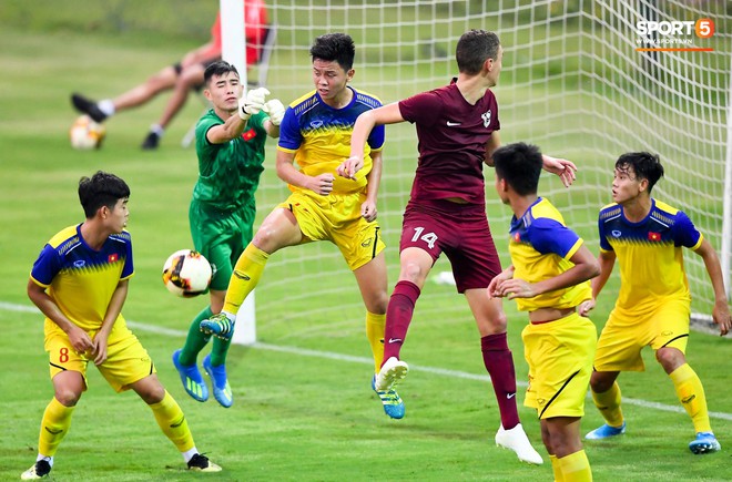 U22 và U19 Việt Nam có thể phải huỷ tập huấn tại Pháp vì Covid-19 - Ảnh 1.