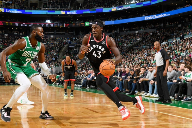 NBA 19-20: Song sát Kemba Walker và Jayson Tatum tỏa sáng, Boston Celtics ngược dòng hạ nhà ĐKVĐ Toronto Raptors - Ảnh 2.