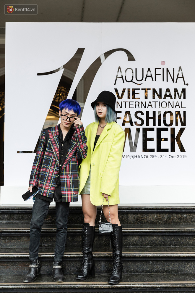 Street style AVIFW ng&agrave;y đầu: người diện tới 7 chiếc &aacute;o ngốt ng&aacute;t, người mặc đơn giản m&agrave; vẫn chất chơi - Ảnh 8.