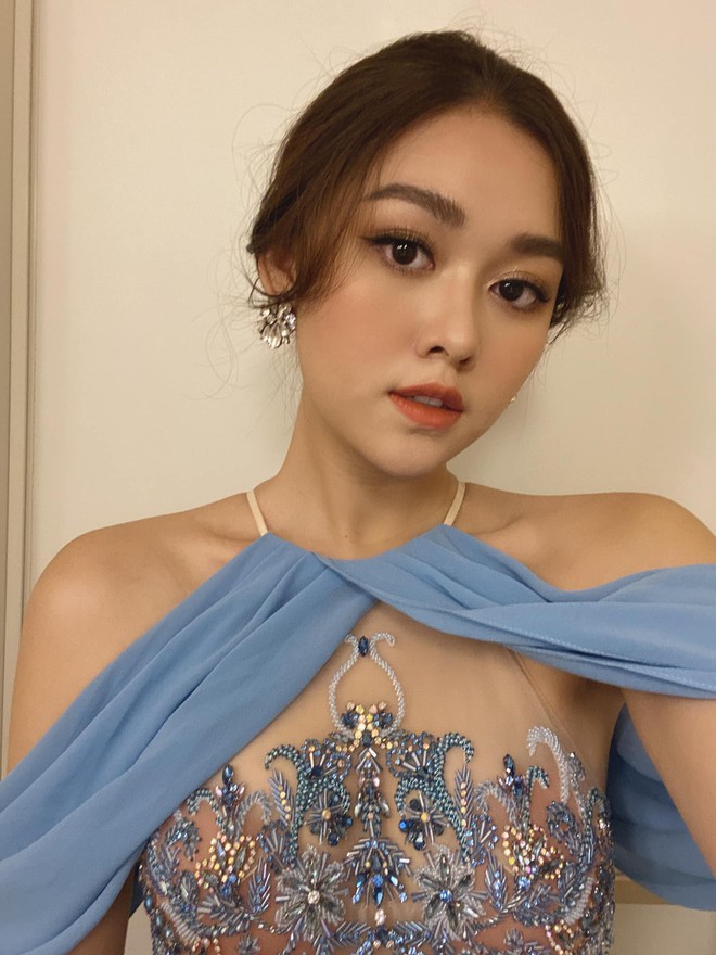 Tường San khoe tự l&agrave;m t&oacute;c v&agrave; trang điểm ngay khi tới Miss International: Kh&ocirc;ng cầu kỳ vẫn xinh đẹp, thần th&aacute;i h&uacute;t mắt! - Ảnh 2.