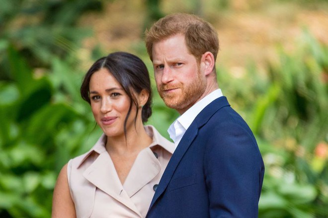 Cuộc sống Hoàng gia quá khó khăn, Meghan Markle dự định cùng chồng rời khỏi Anh để về Mỹ sinh sống? - Ảnh 1.