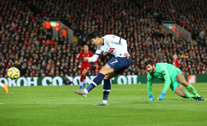 Son Heung-min cay đắng hóa thánh cột - xà, Tottenham thua ngược tiếc nuối đội đầu bảng Liverpool - Ảnh 5.