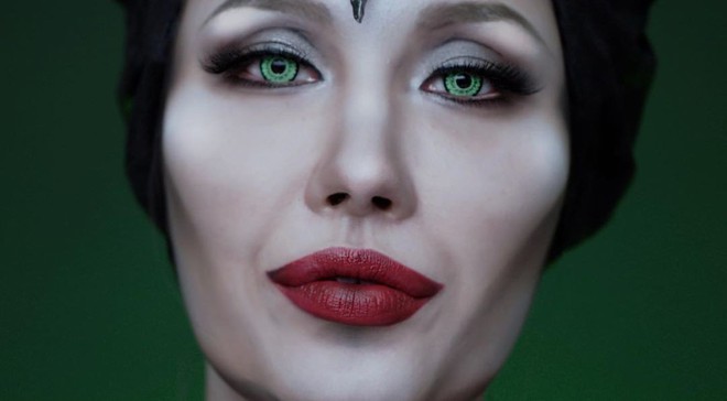 Netizen Hàn ngả mũ bái phục Risabae với màn cosplay thành Maleficent siêu đỉnh cao - Ảnh 2.